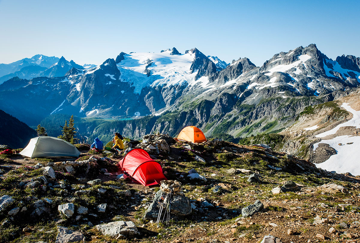 Lightweight 4-season tents